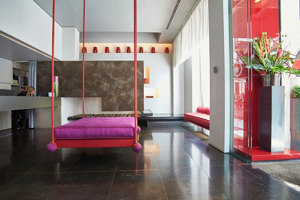 Фото Sina The Gray