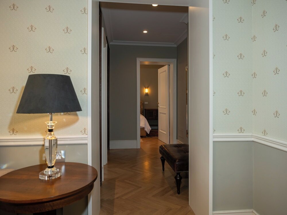 Фото Ebel Boutique Hotel