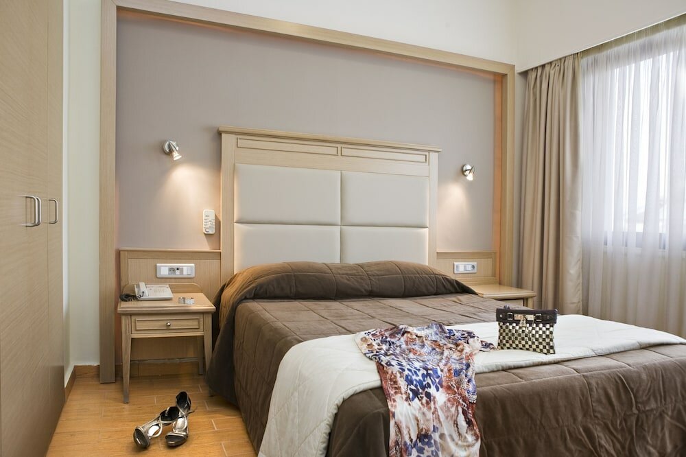 Фото Parnon Hotel