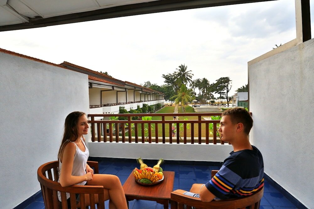Фото Hibiscus Beach Hotel & Villas