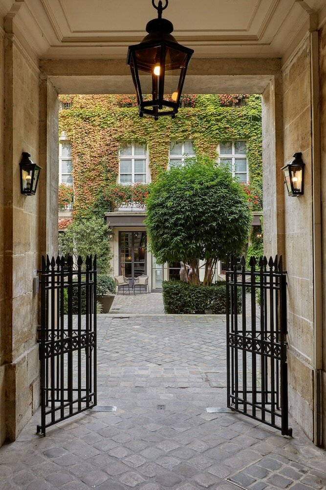 Фото Pavillon de La Reine