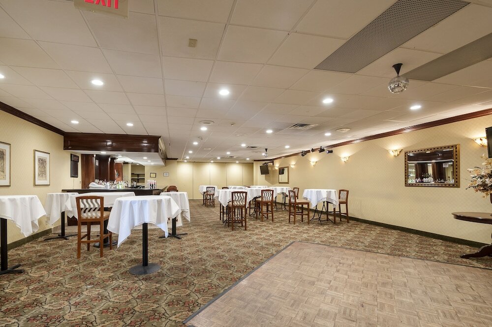 Фото Quality Inn Windsor Mill