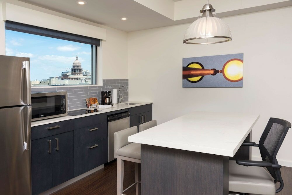 Фото Hyatt House Austin/Downtown