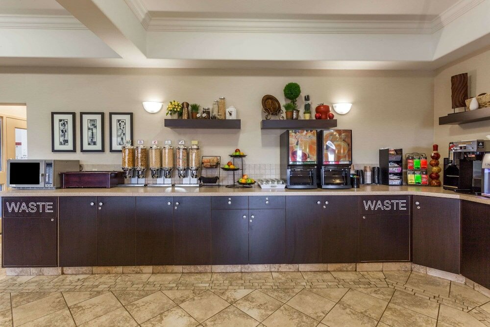 Фото Ramada by Wyndham Westlock