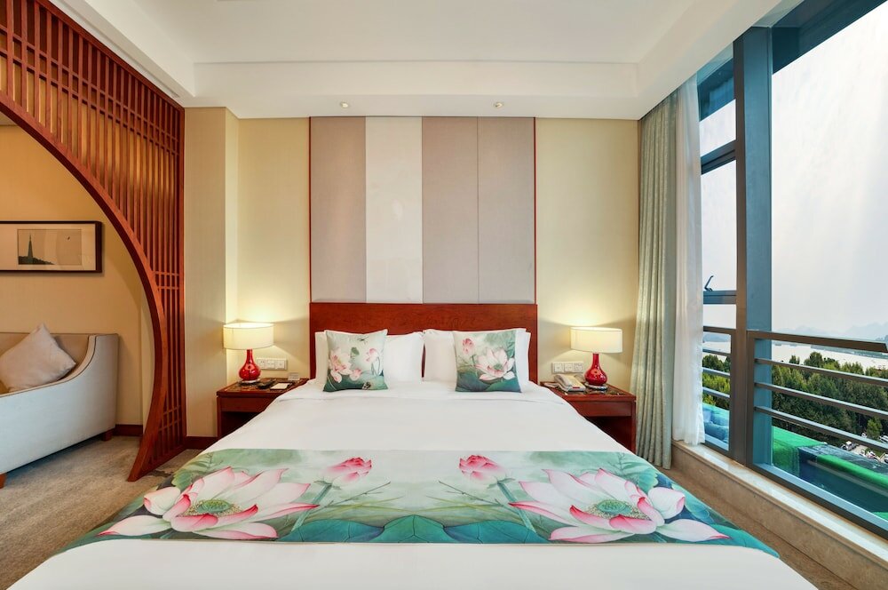 Фото Lakeview Hotel Hangzhou