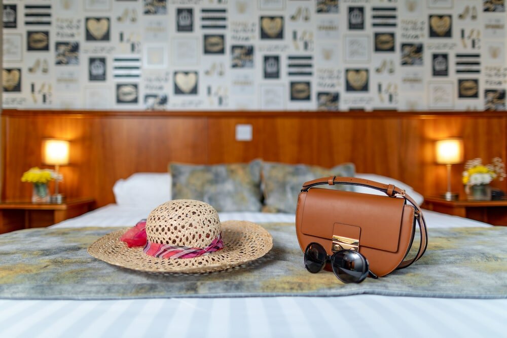 Фото Kilkenny Inn Hotel