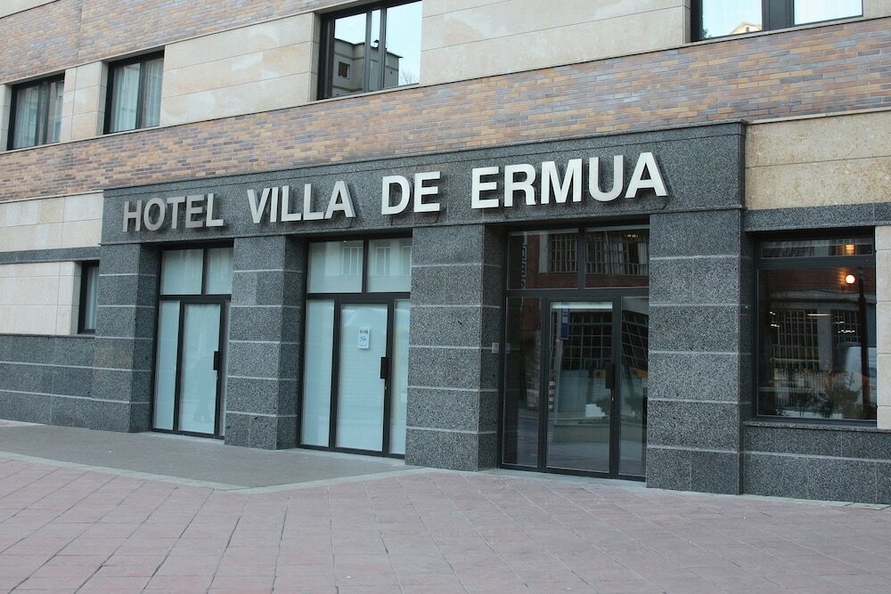 Фото Villa de Ermua Hotel