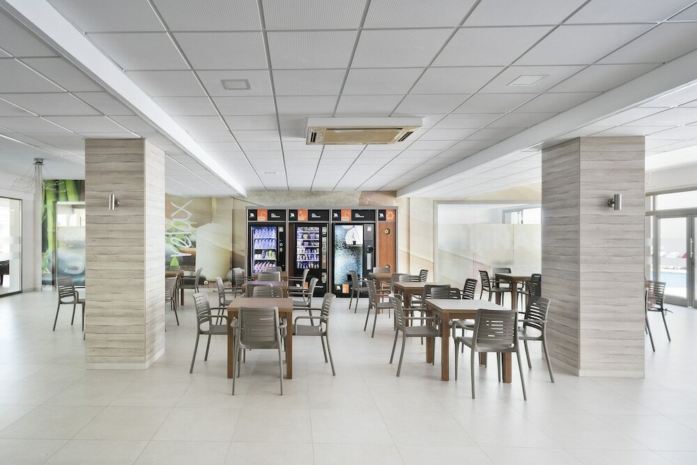 Фото Best Oasis Park Hotel