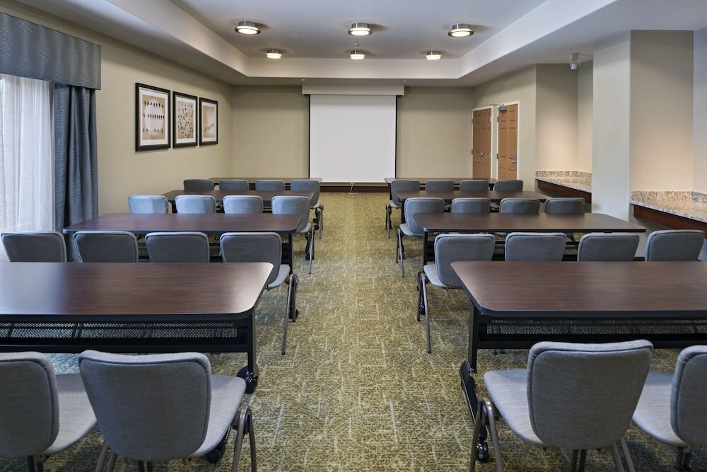 Фото Staybridge Suites Austin Nw, an Ihg Hotel