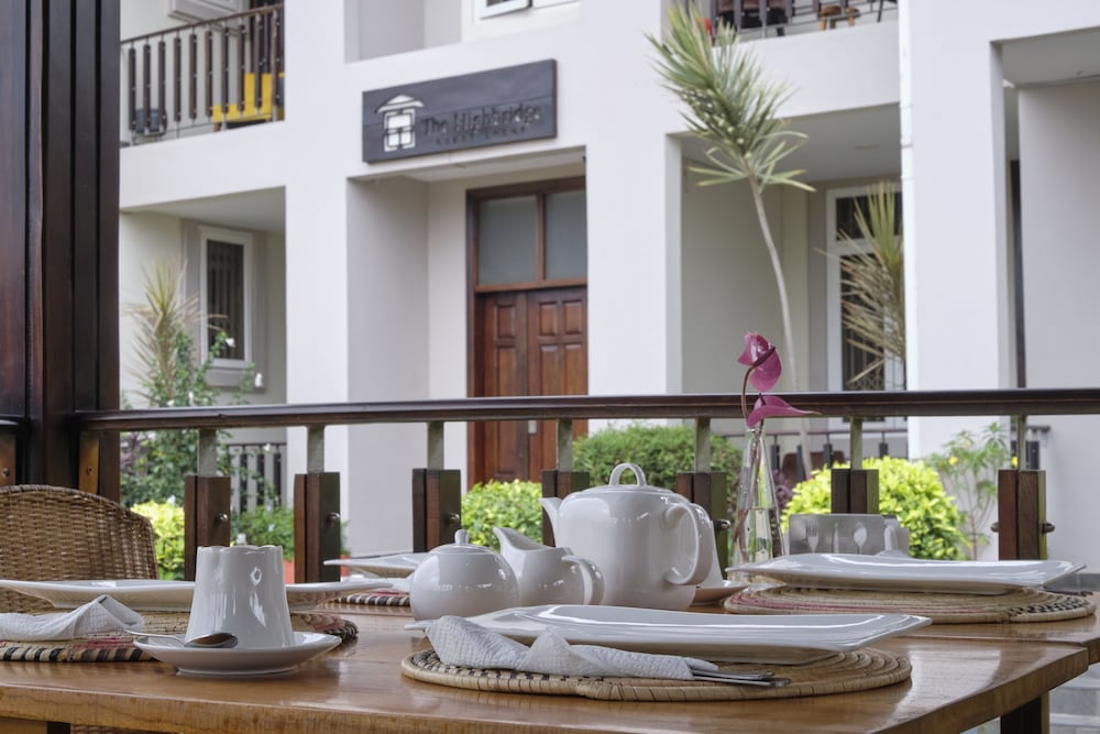 Фото The Highbridge Guest Lodge