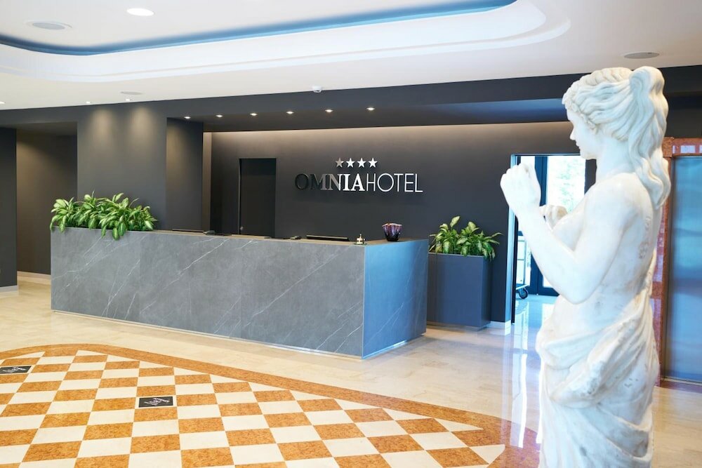 Фото Hotel Omnia