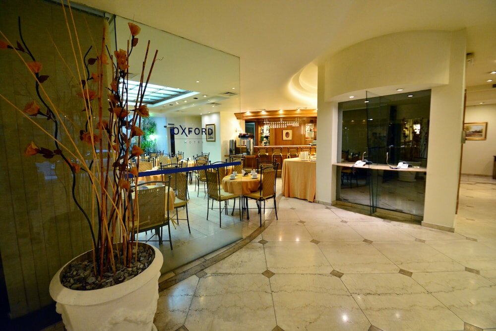 Фото Oxford Hotel