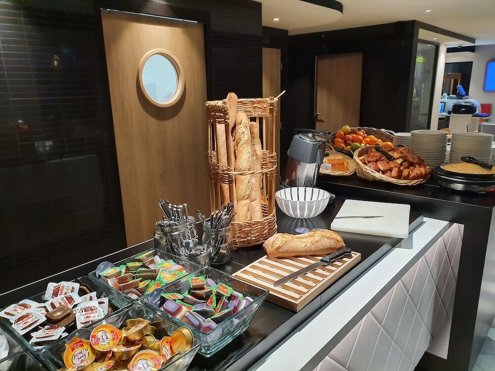 Фото Campanile Chartres