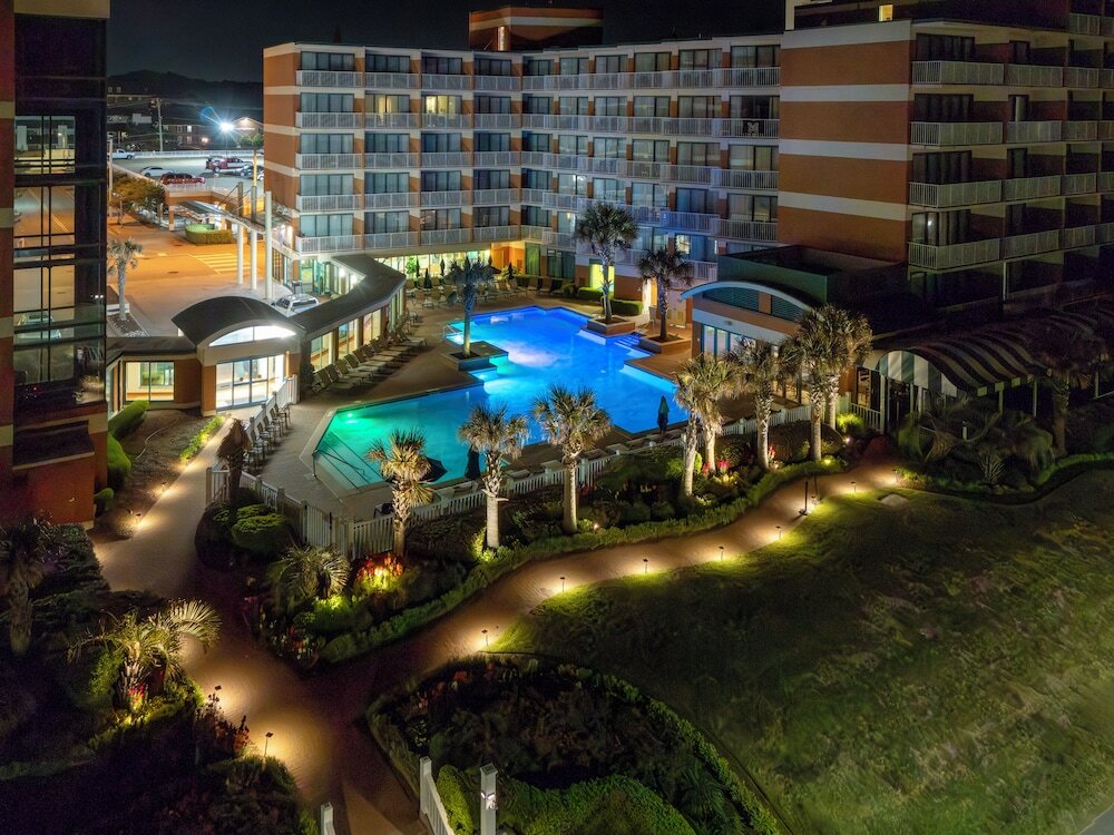 Фото Holiday Inn & Suites Virginia Beach North Beach, an Ihg Hotel