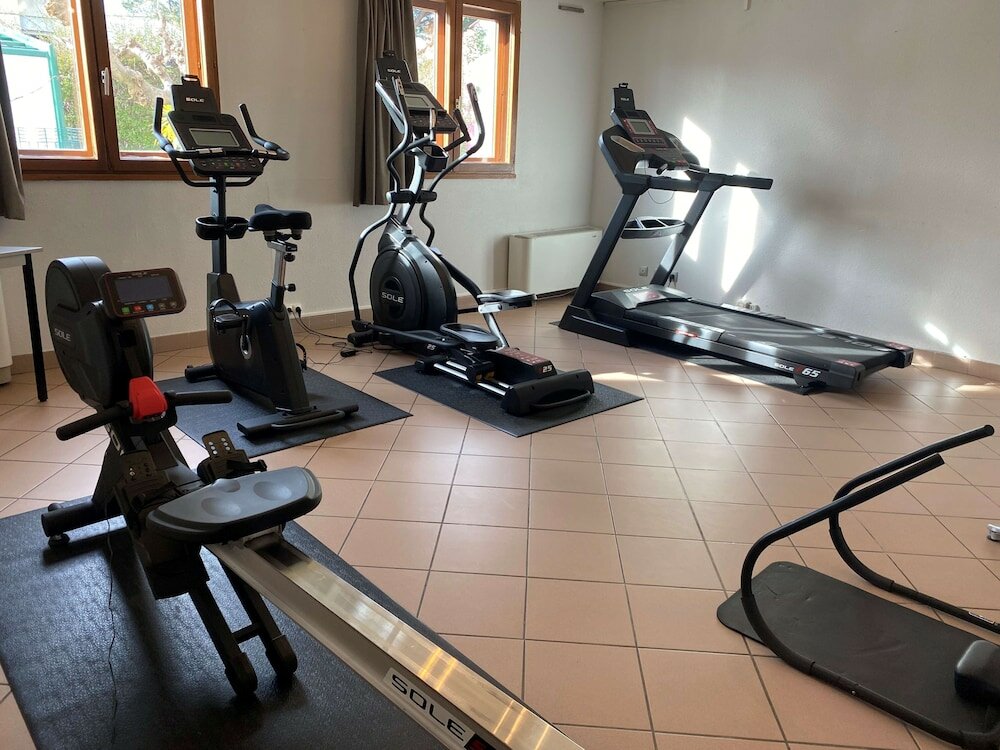 Фото Kyriad Montpellier Aeroport Gare Tgv Sud de France