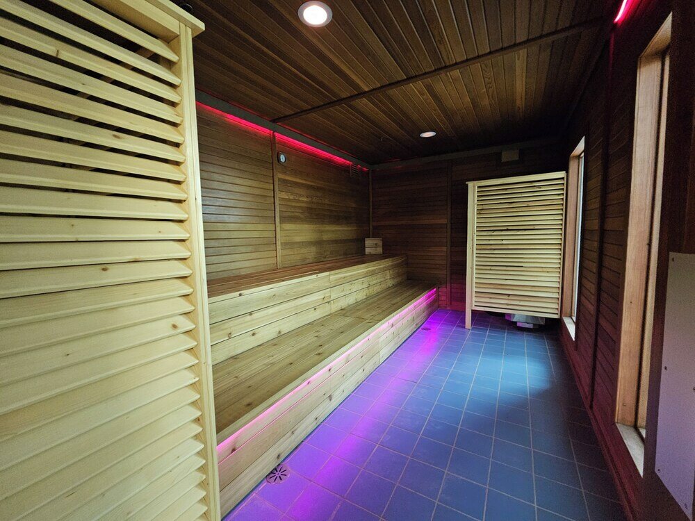 Фото Wyndham Edmonton Hotel and Conference Centre