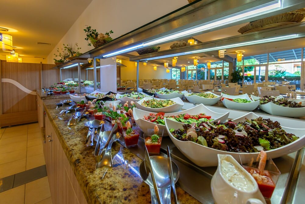 Фото Madara Park Hotel