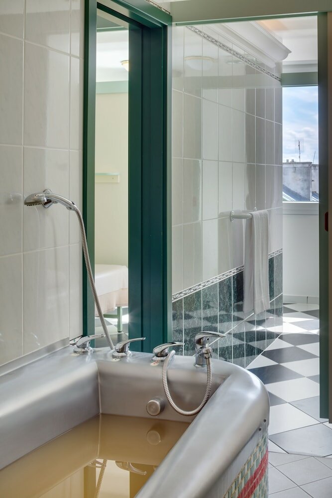 Фото Butterfly Health SPA Hotel