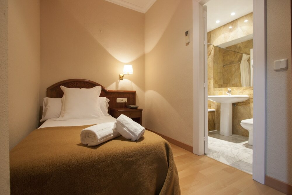 Фото Hotel Trafalgar