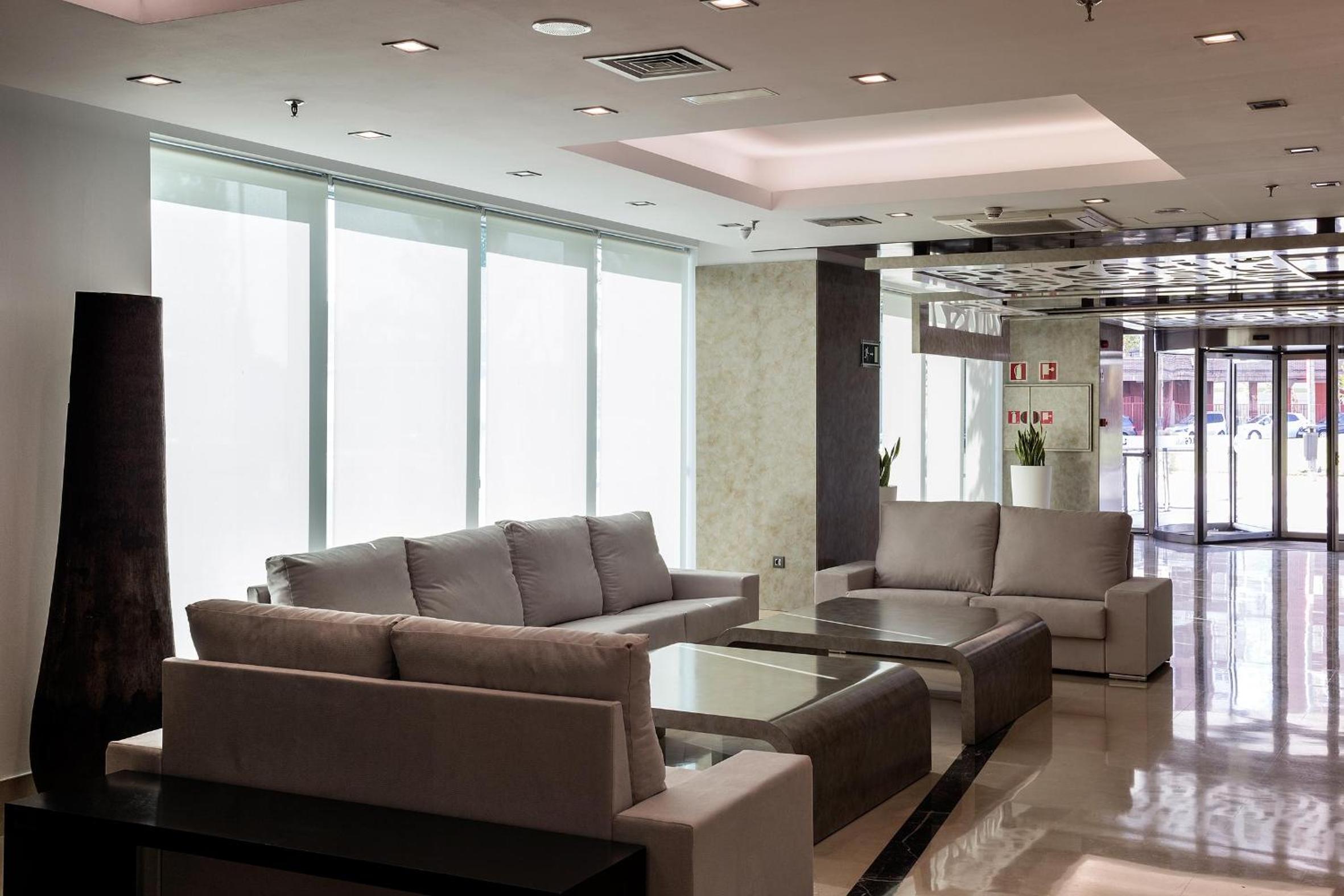 Фото Lcb Hotel Fuenlabrada