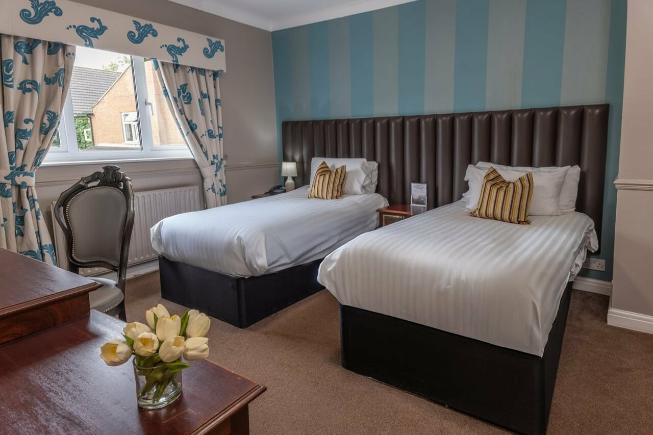 Фото The Brackenborough Hotel