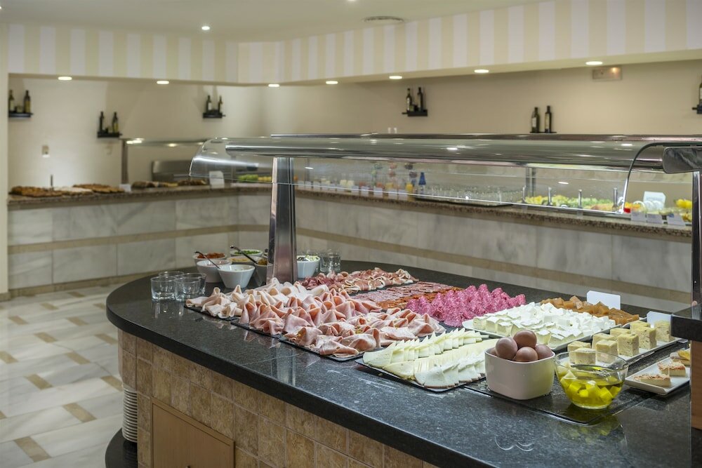 Фото Hesperia Cordoba