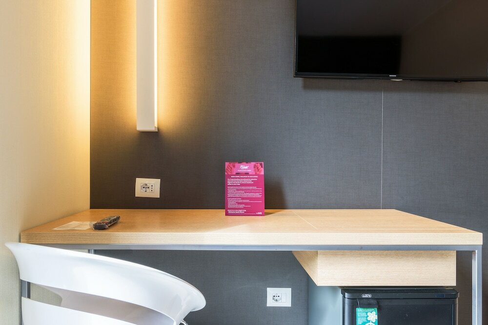 Фото B&b Hotel Milano Aosta
