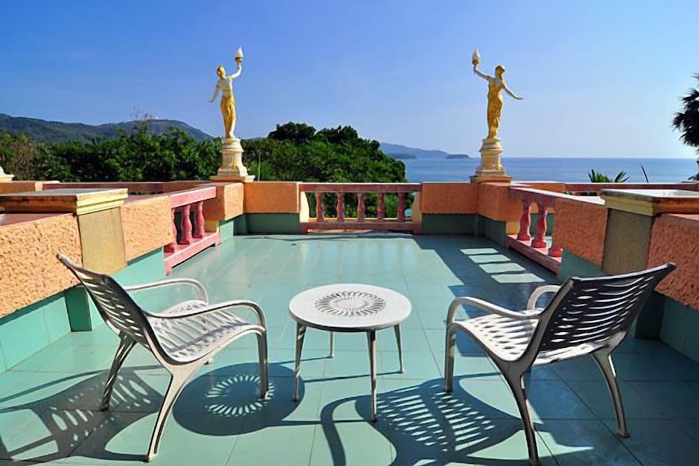 Фото Baan Karon Hill Phuket Resort