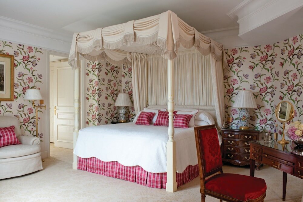 Фото Four Seasons Hotel George V