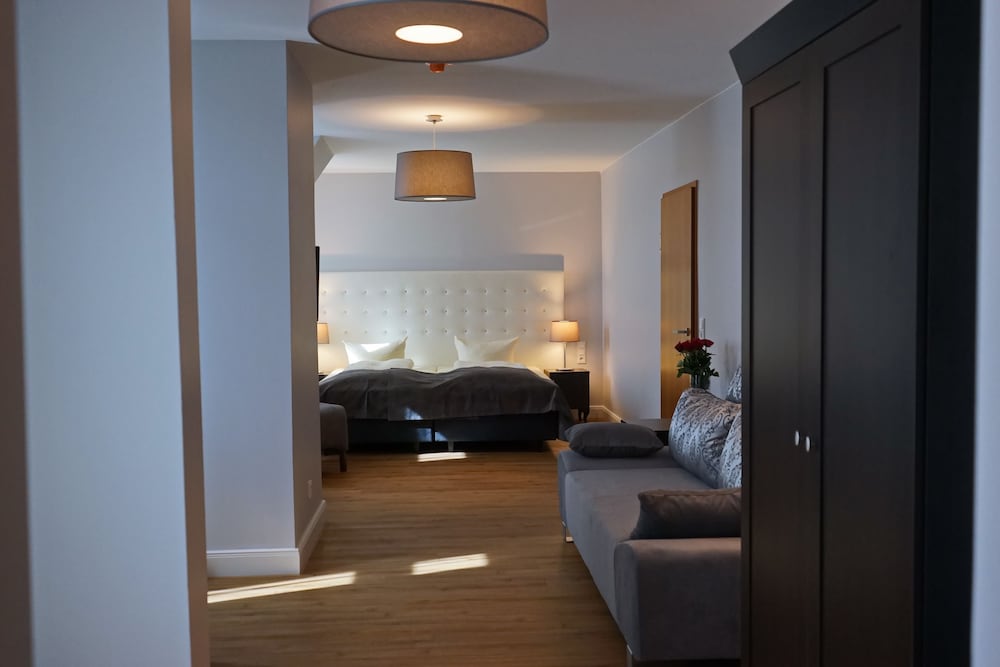 Фото Hotel Rheinischer Hof