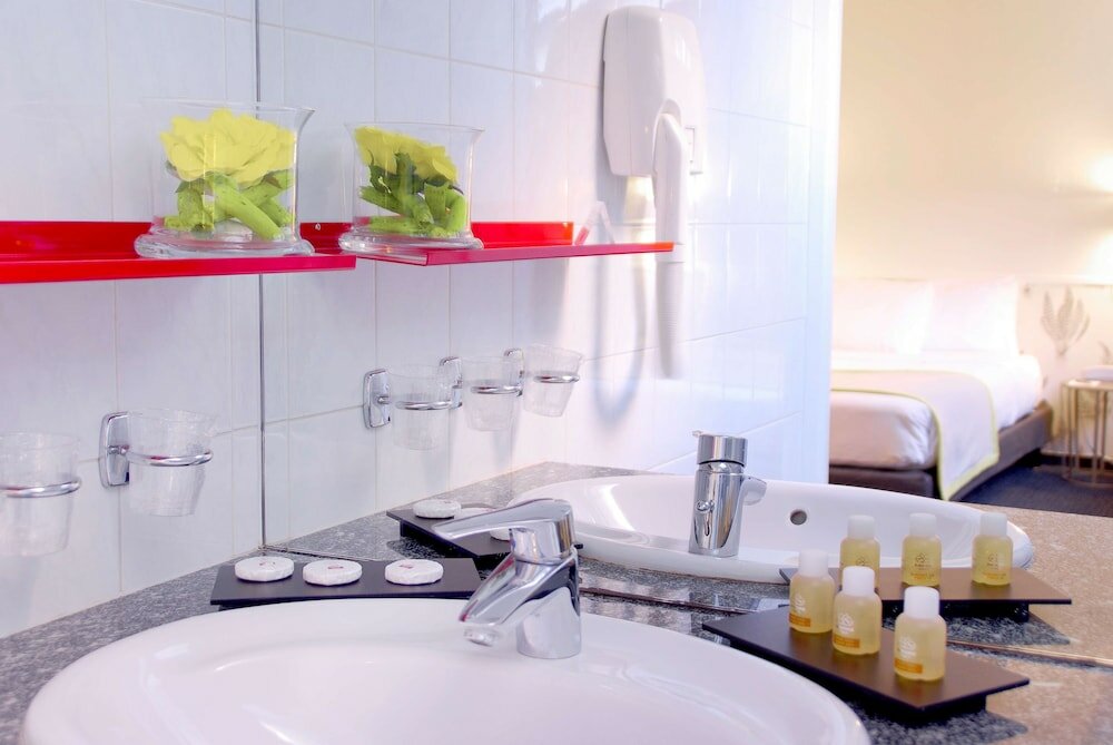 Фото Hotel George