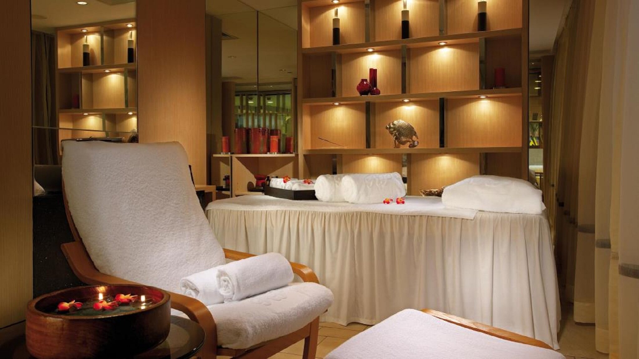 Фото Royal Park Hotel