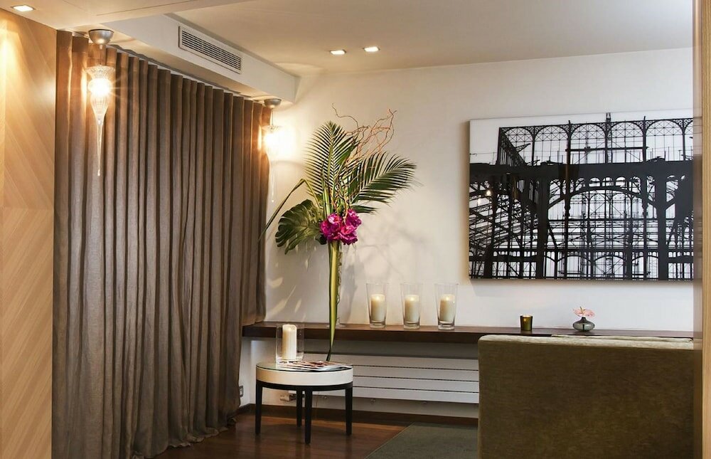 Фото Hotel Le Colisee