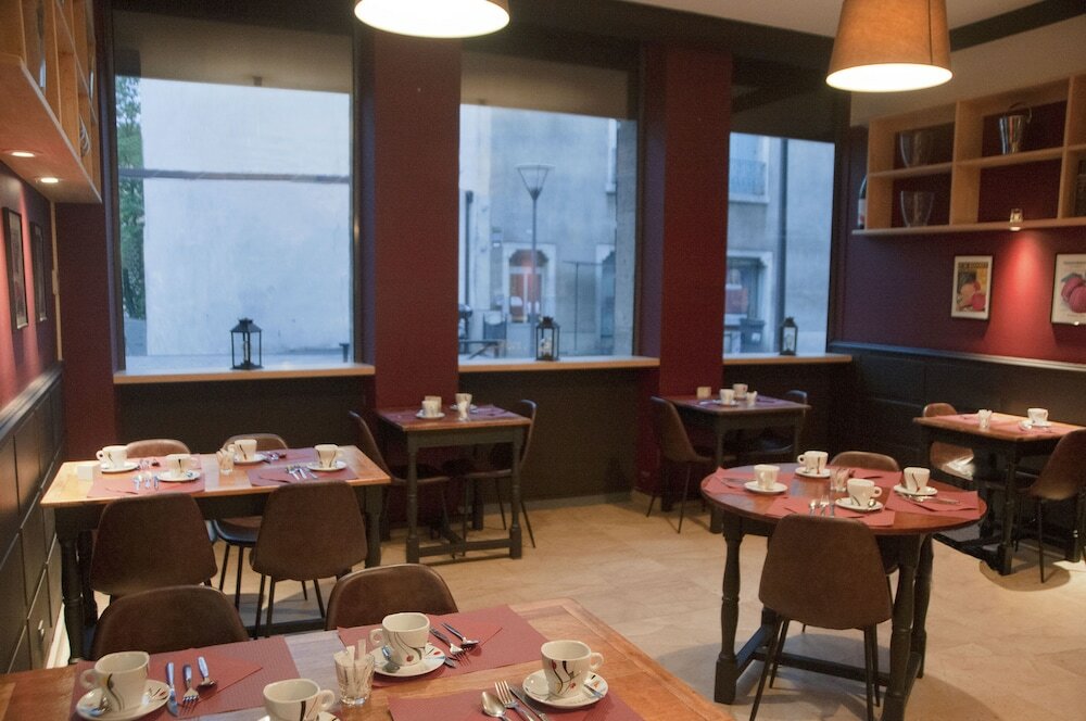 Фото Hôtel Bristol Le Puy-en-Velay