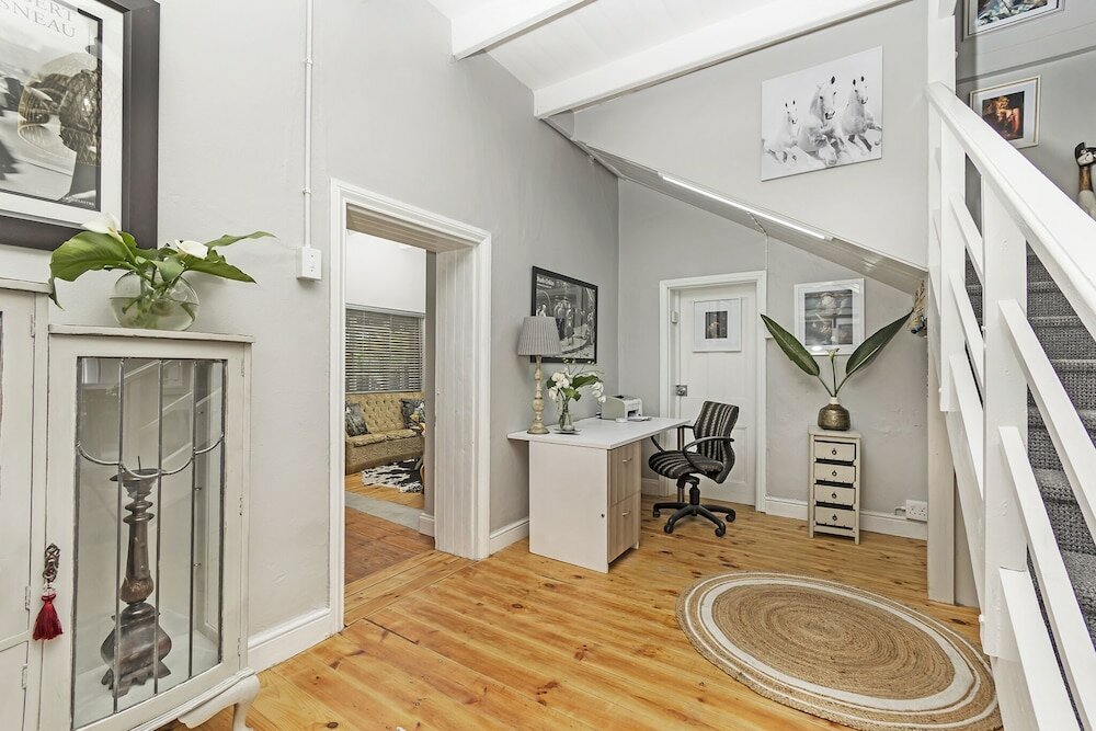 Фото La Montagne Bed & Breakfast