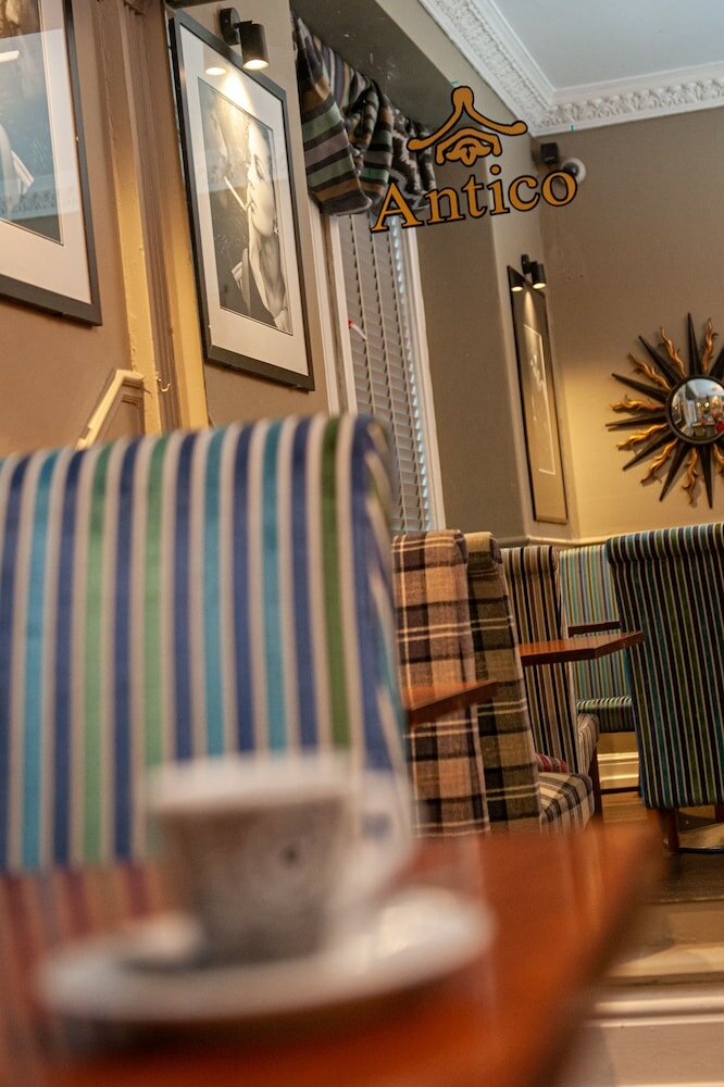 Фото Osborne Hotel