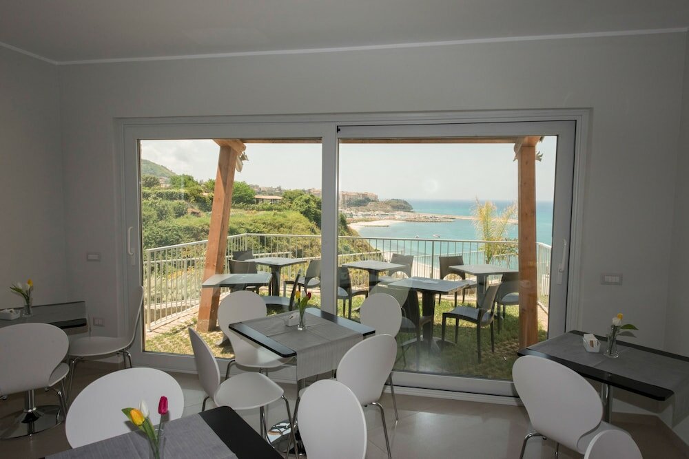 Фото Borgo degli Dei - Affittacamere Poseidone