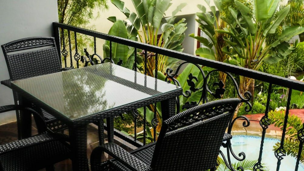 Фото Nomad's Court Lodge