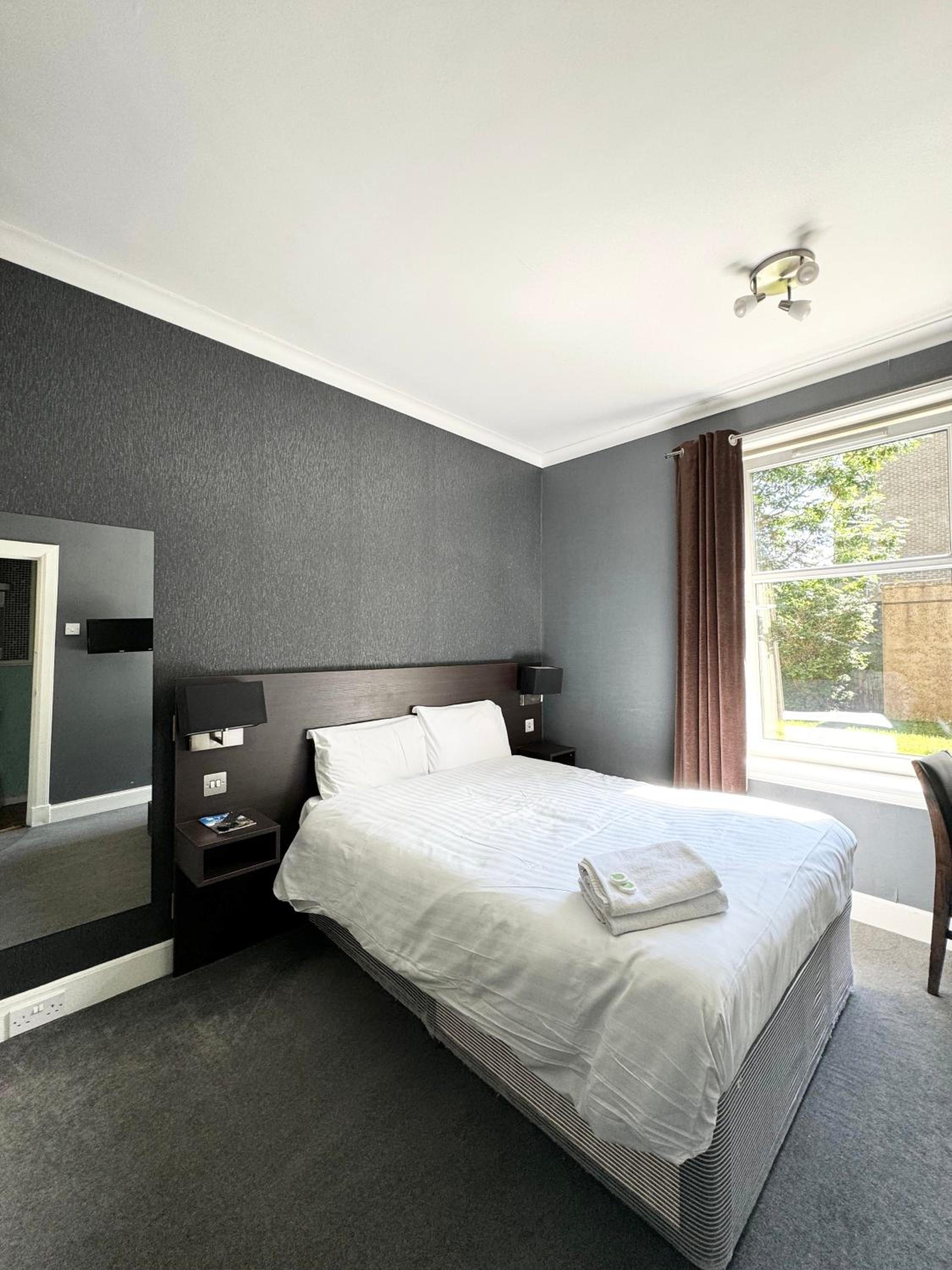 Фото Murrayfield Park Guest House