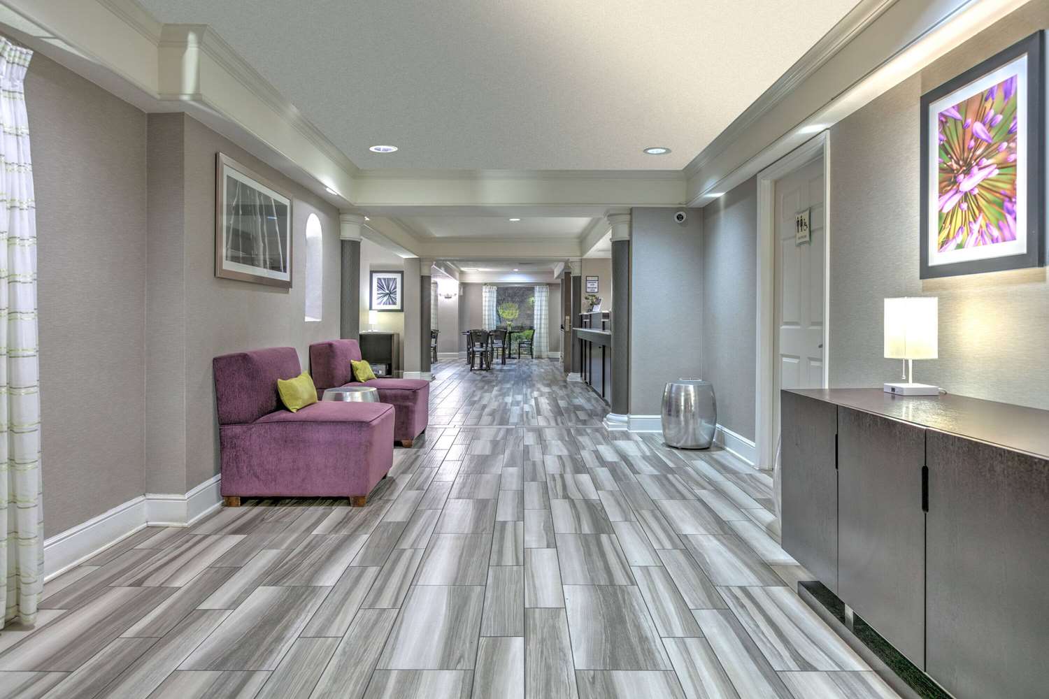 Фото La Quinta Inn by Wyndham Dallas Uptown