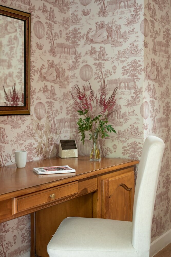 Фото Hôtel des Grandes Ecoles