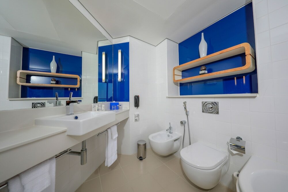 Фото Park Inn by Radisson Abu Dhabi Yas Island