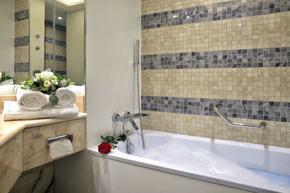 Фото Hotel Savoy