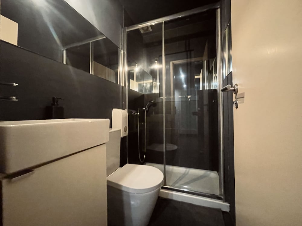 Фото Avenue Hostel & Suites