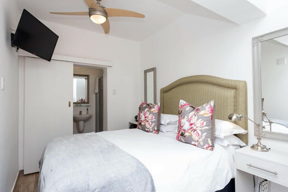 Фото Maartens Guesthouse