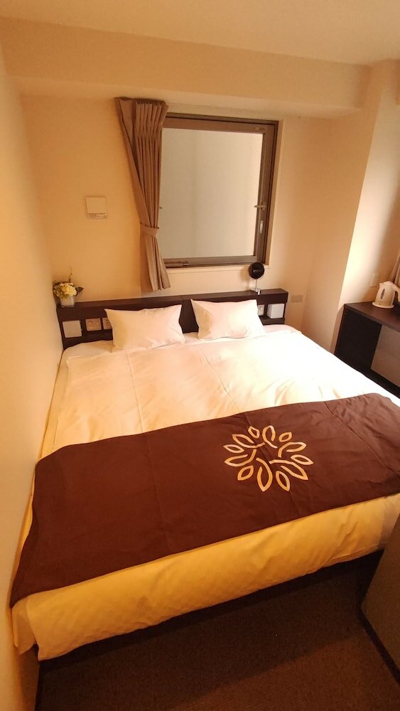 Фото Floral Hotel Sakaisujihonmachi Osaka