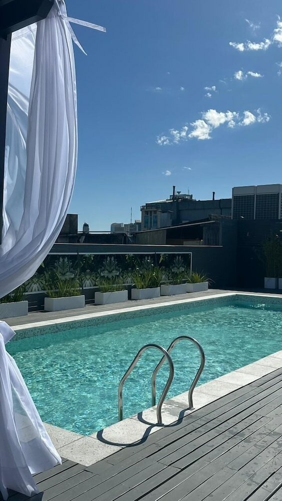 Фото Broadway Hotel & Suites