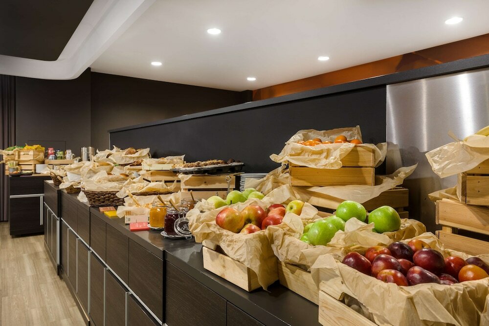 Фото Park Inn by Radisson Budapest