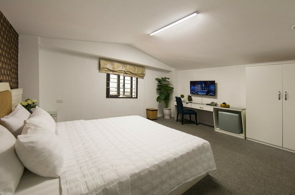 Фото Kingly Hotel