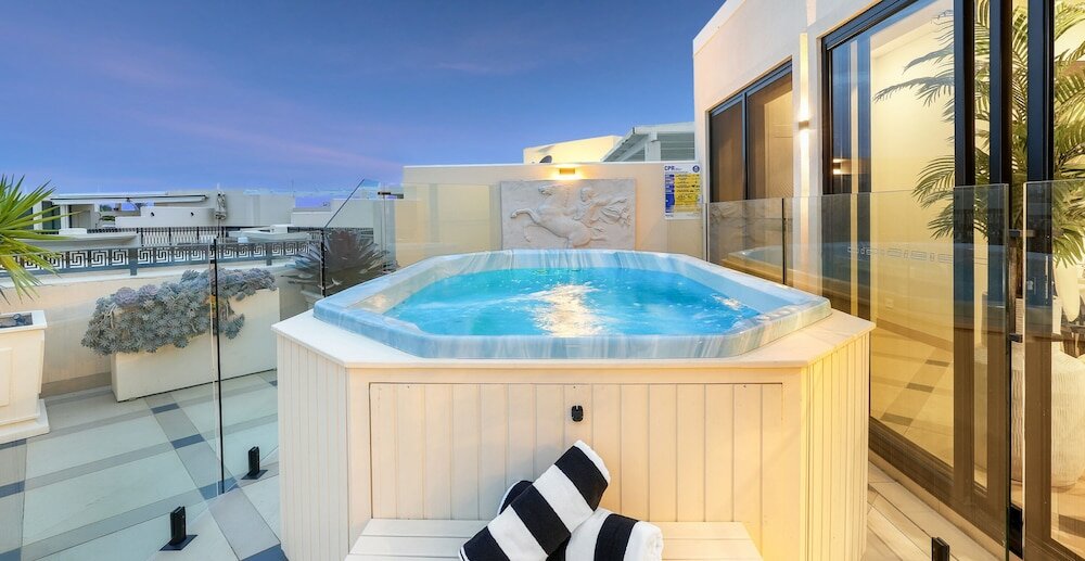 Фото Imperial Hotel Gold Coast